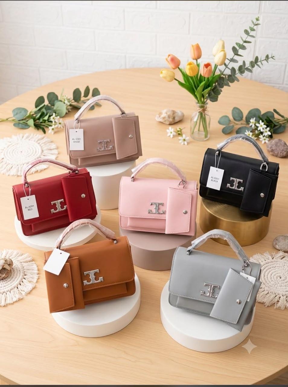 Lace & Luxe mini crossbody handbag for women with top handle, PU leather shoulder bag and matching wallet in everyday fashion style